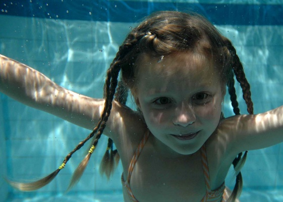 Vezměte děti za samé jedničky plavat a cvičit!